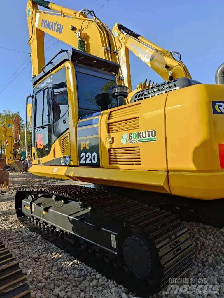 Komatsu PC 220-8 Bageri gusjeničari