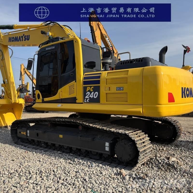 Komatsu PC 240 Bageri gusjeničari
