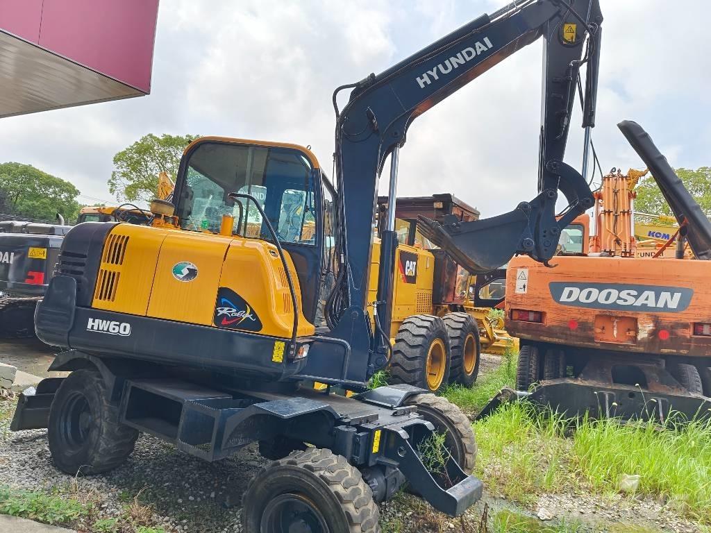 Hyundai R60W Mini bageri <7t