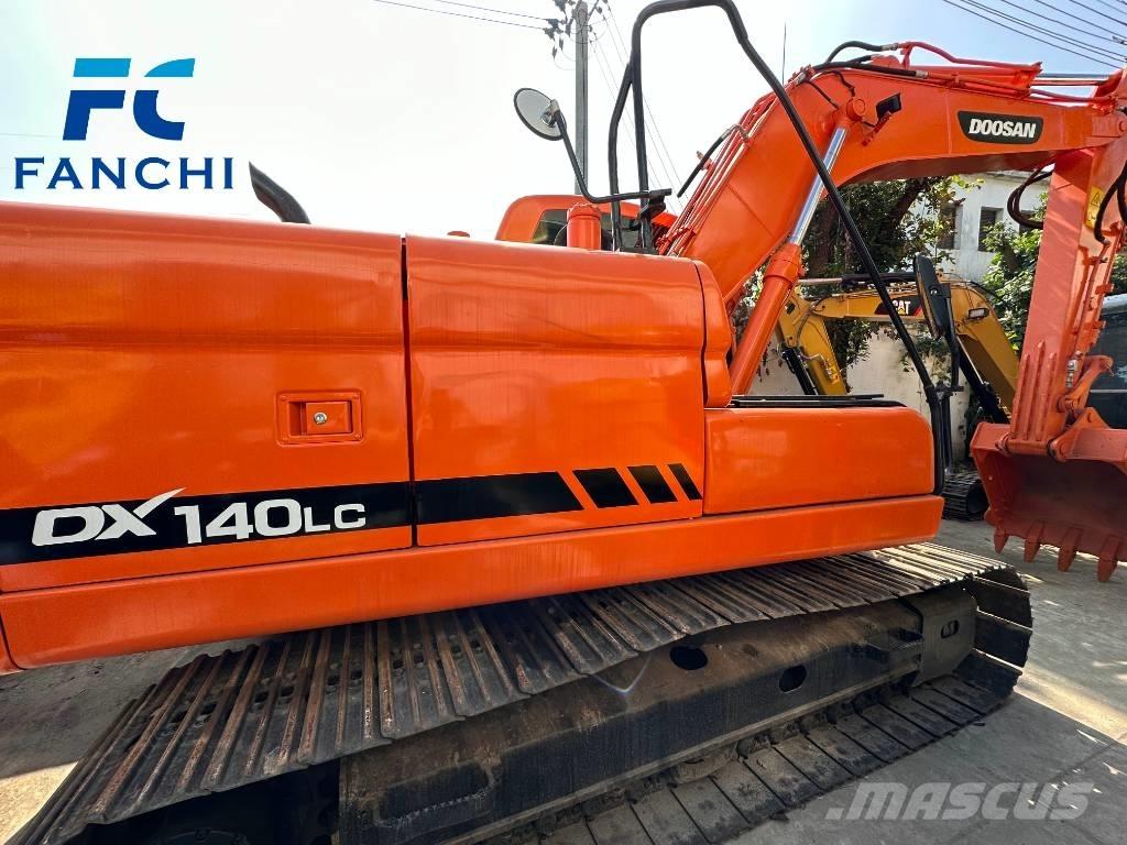 Doosan DX 140 LC Bageri gusjeničari