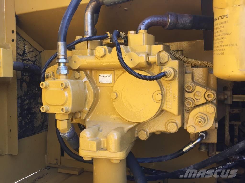 CAT 320 D Bageri gusjeničari