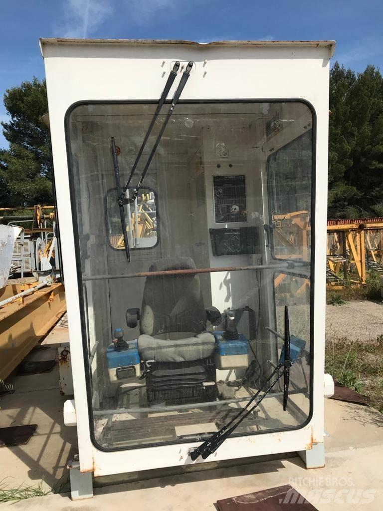 Potain MD 220 Toranjski kranovi