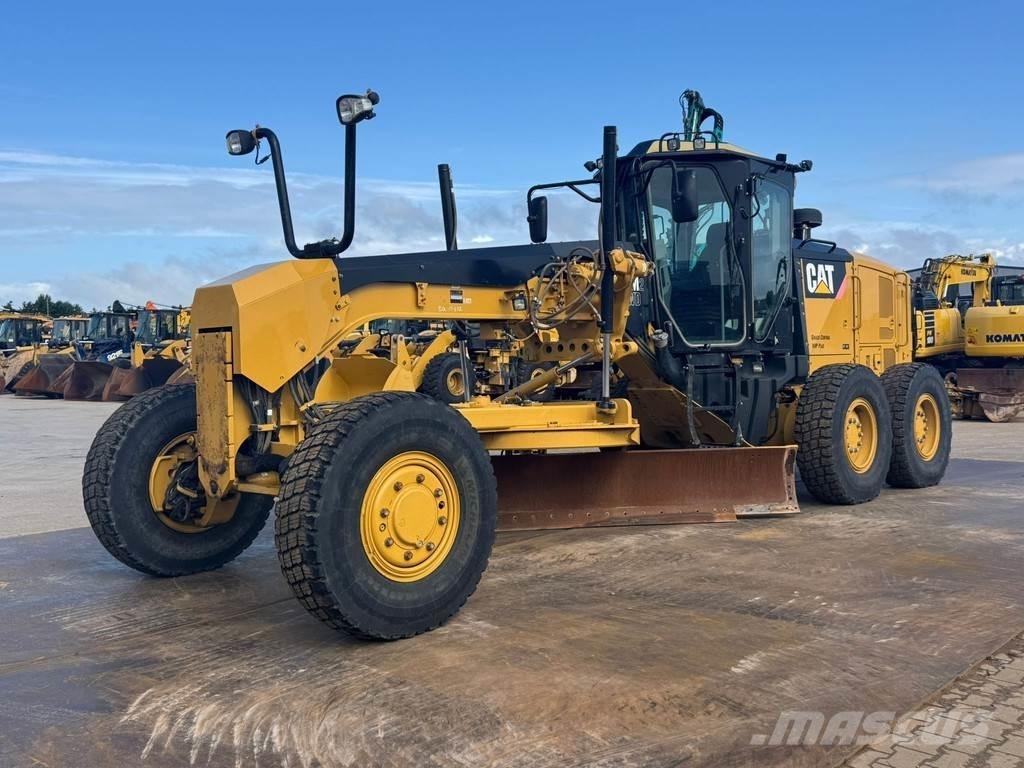 CAT 140M2 AWD Grejderi
