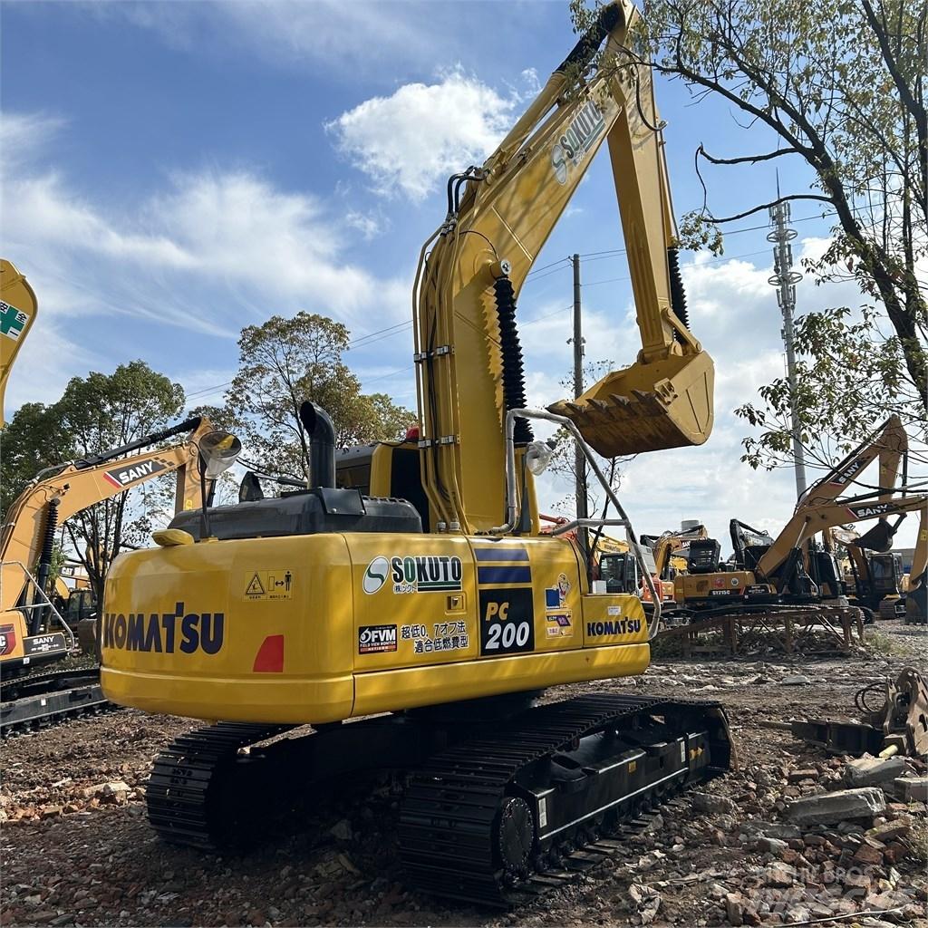 Komatsu PC200-8MO Bageri gusjeničari