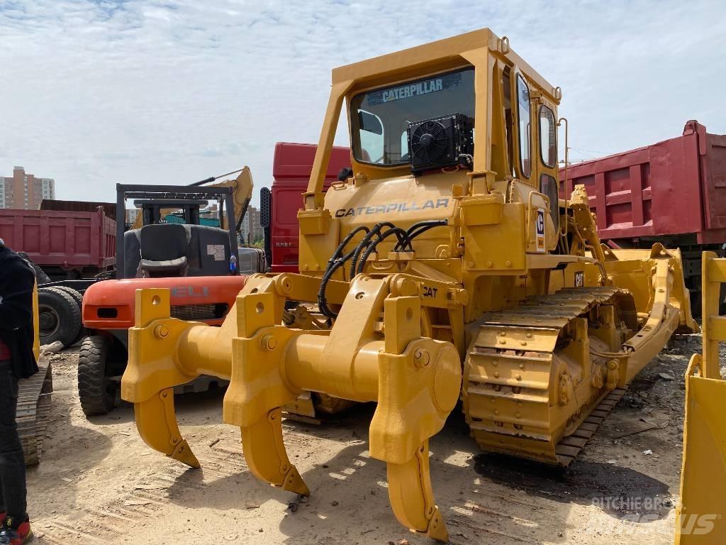 CAT D 8 K Buldožeri gusjeničari