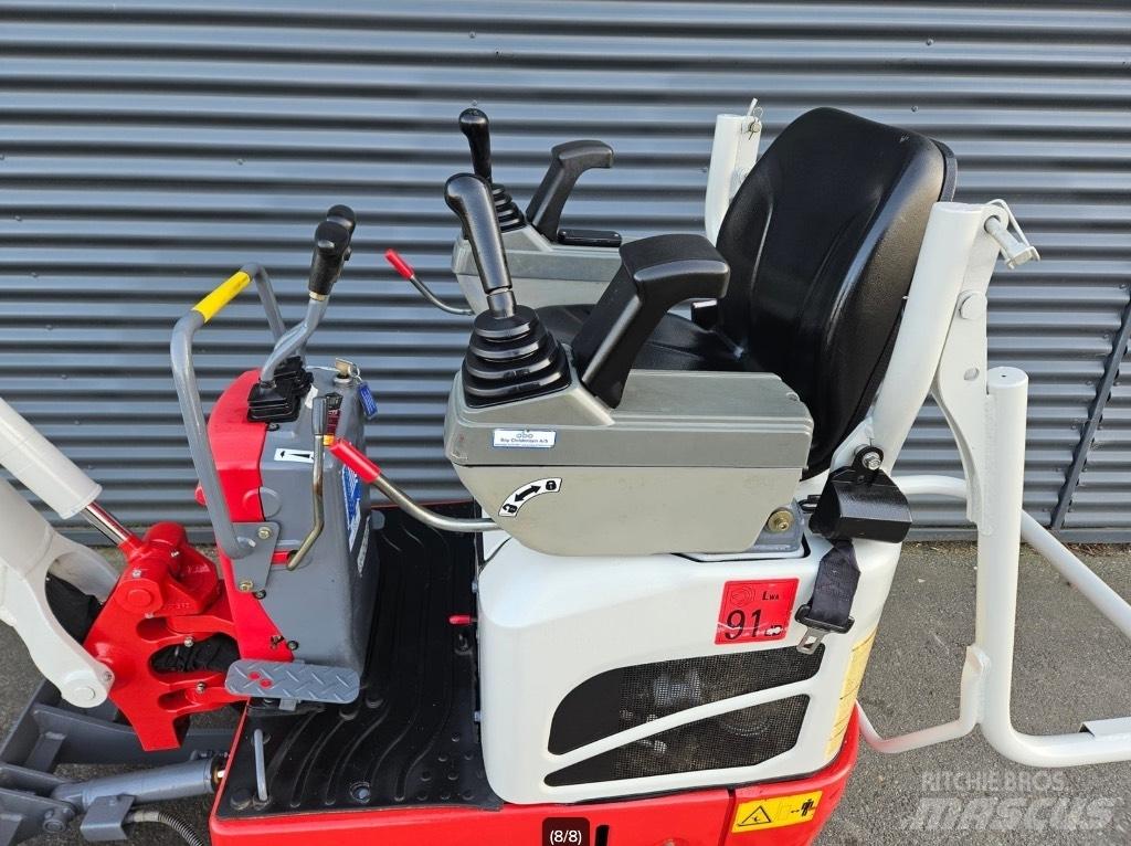 Takeuchi TB 210 R Mini bageri <7t