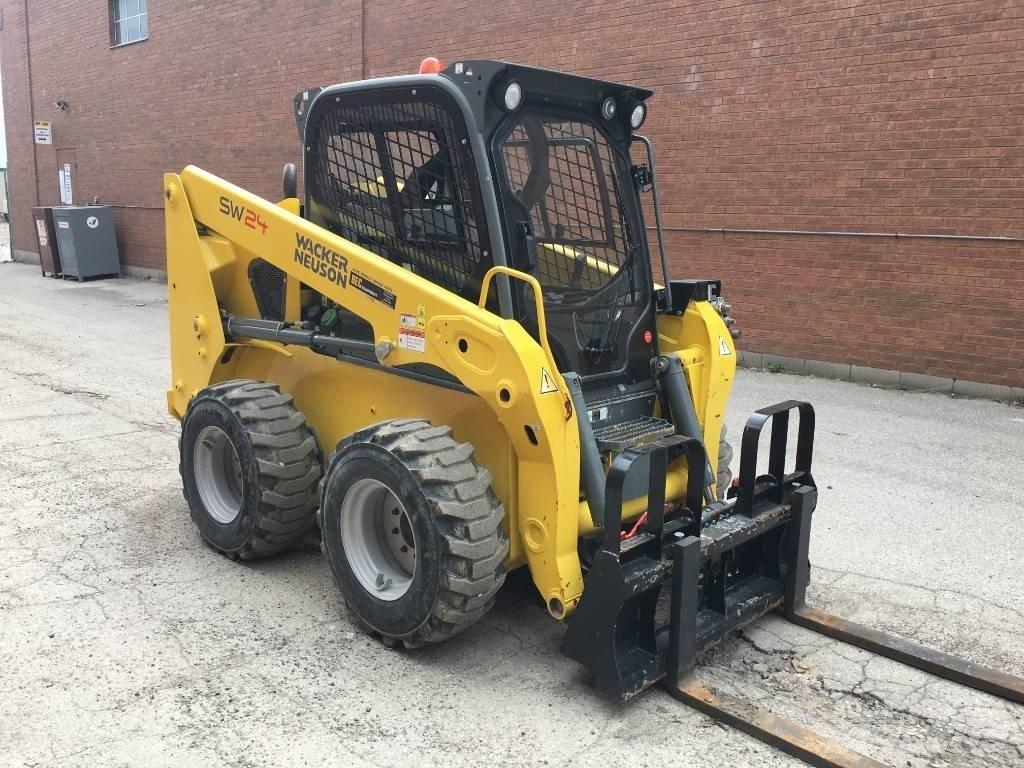 Wacker Neuson SW24 Skid steer mini utovarivači