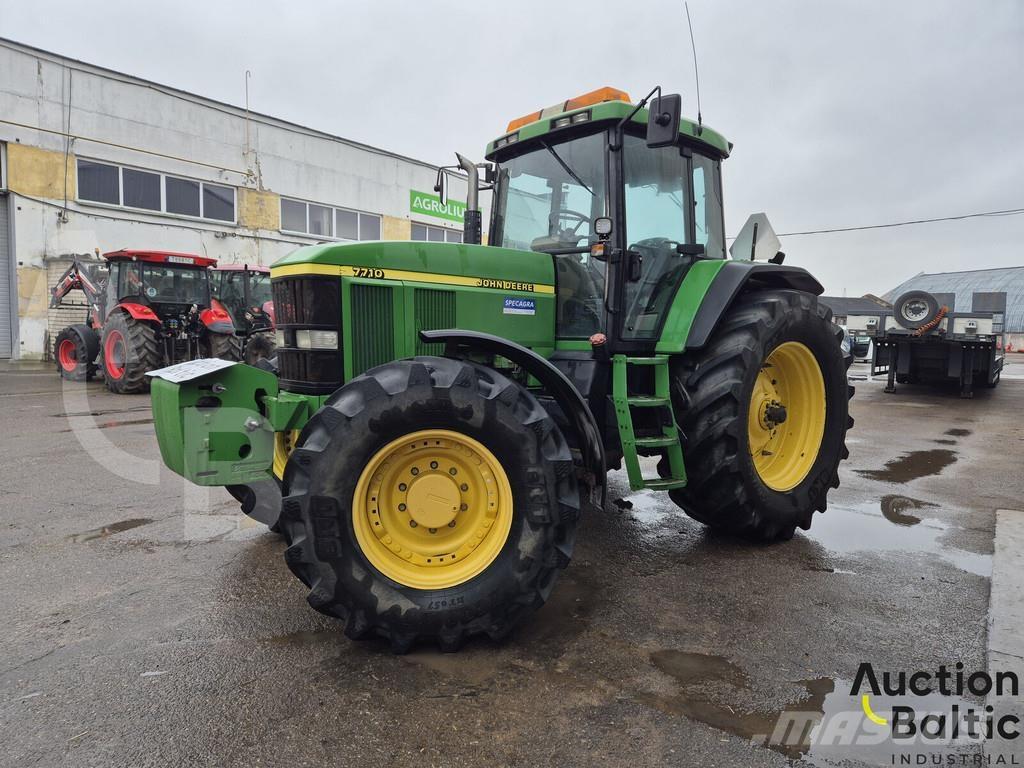 John Deere 7710 Traktori