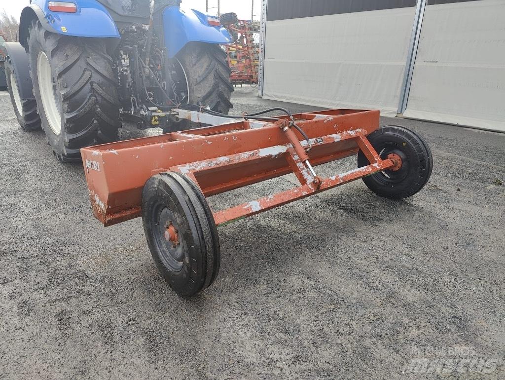  Temera 300 Plugovi za putove