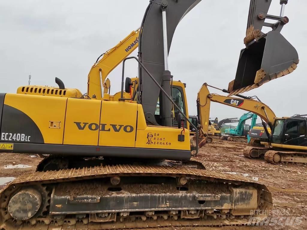 Volvo EC 240 B LC Bageri gusjeničari