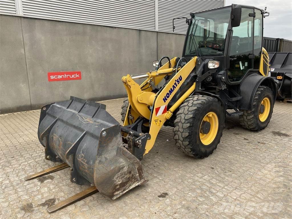 Komatsu WA80M-8EO Višenamjenski utovarivači