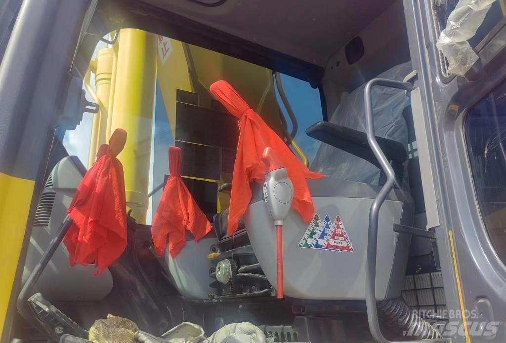 Komatsu PC450-8 Bageri gusjeničari