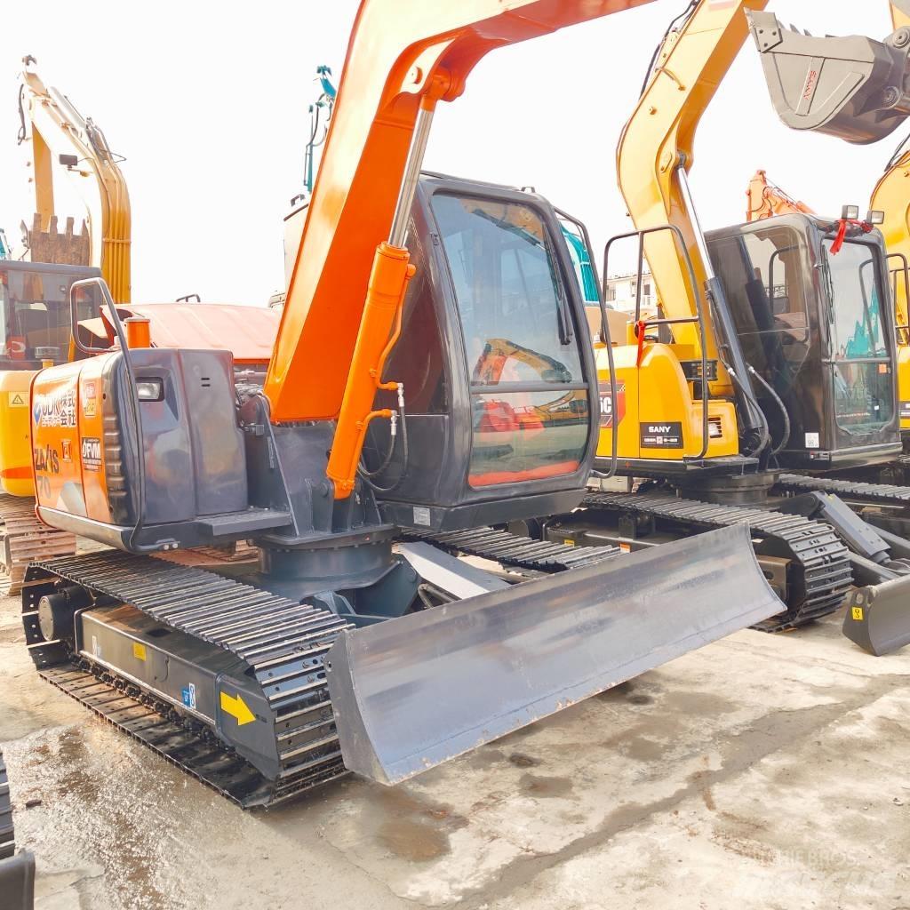 Hitachi ZX70 Midi bageri 7t – 12t