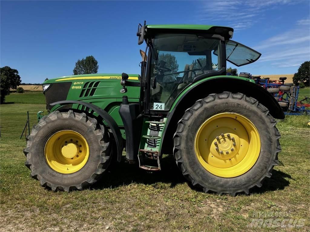 John Deere 6210R Traktori
