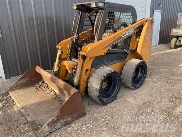 CASE 420 Skid steer mini utovarivači