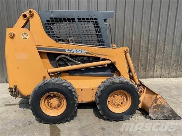 CASE 435 Skid steer mini utovarivači