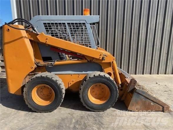 CASE 70XT Skid steer mini utovarivači