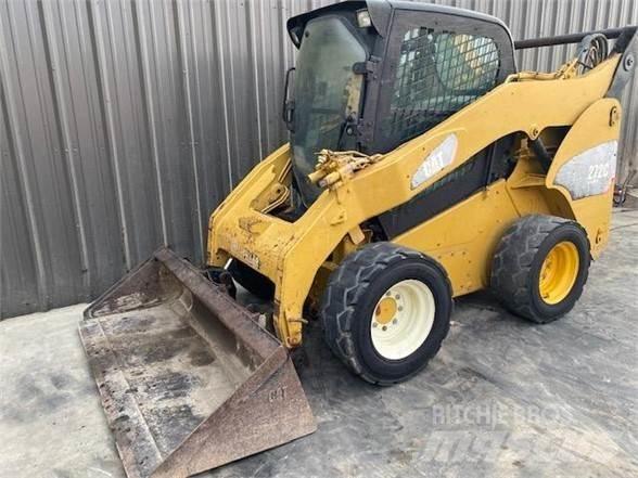 CAT 272C Skid steer mini utovarivači
