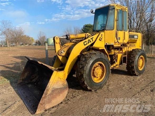 CAT 926 Utovarivači na kotačima