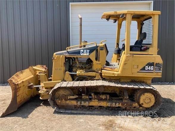 CAT D4G Buldožeri gusjeničari