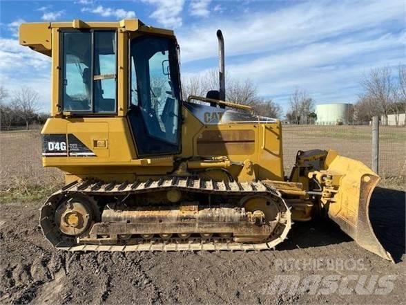 CAT D4G XL Buldožeri gusjeničari
