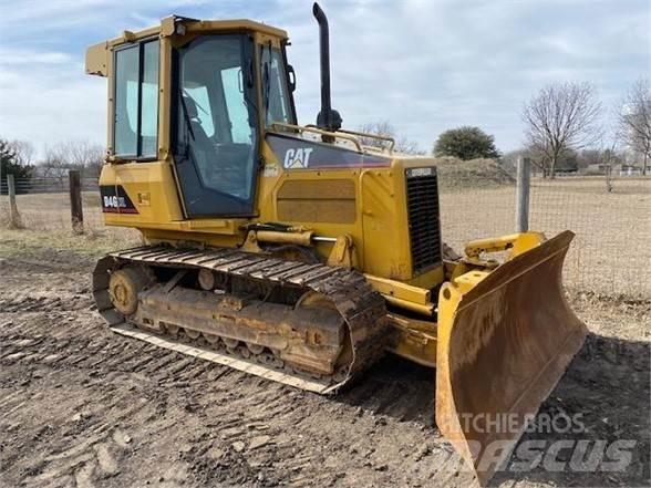 CAT D4G XL Buldožeri gusjeničari