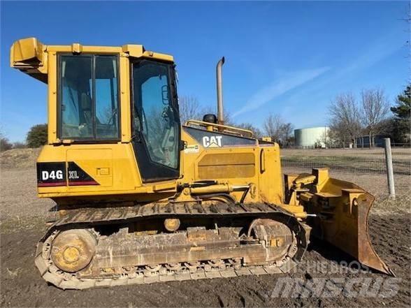 CAT D4G XL Buldožeri gusjeničari