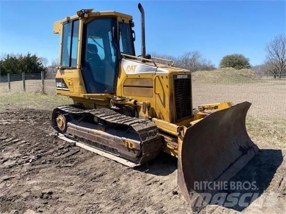 CAT D4G XL Buldožeri gusjeničari
