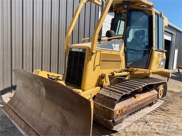 CAT D4G XL Buldožeri gusjeničari