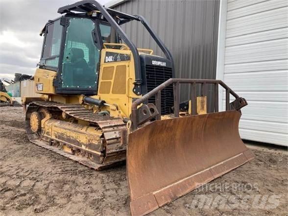 CAT D4K2 LGP Buldožeri gusjeničari