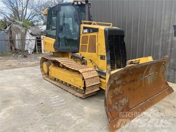 CAT D4K2 XL Buldožeri gusjeničari