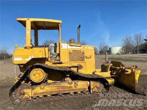 CAT D5M LGP Buldožeri gusjeničari