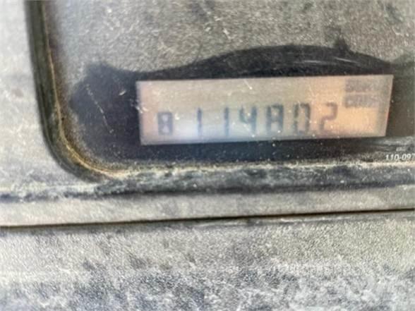CAT D5M LGP Buldožeri gusjeničari