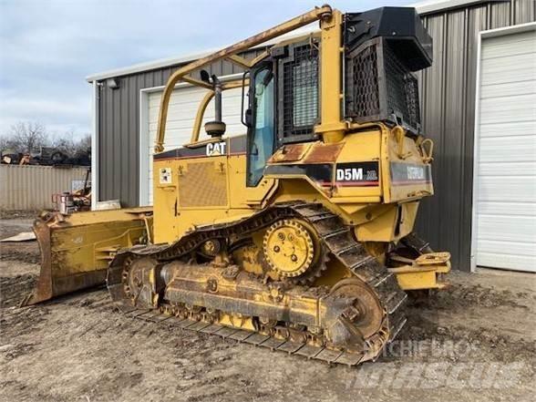 CAT D5M XL Buldožeri gusjeničari