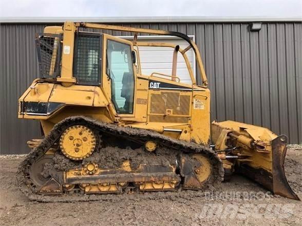 CAT D6N XL Buldožeri gusjeničari