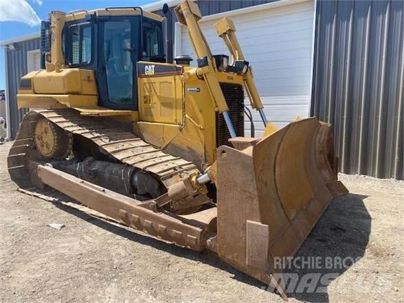 CAT D6R Buldožeri gusjeničari