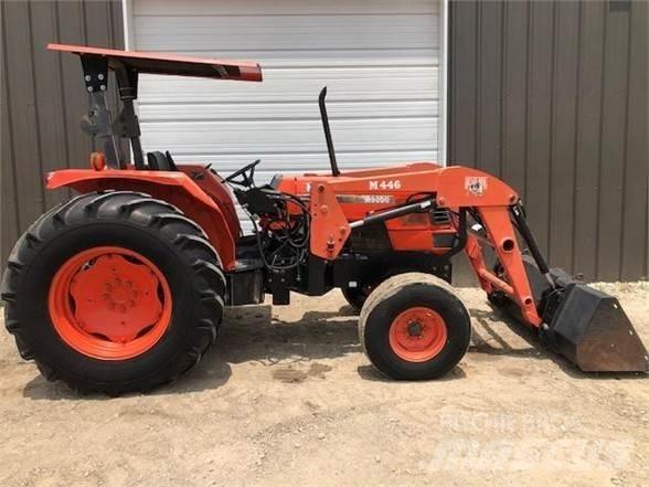 Kubota M9000 Traktori