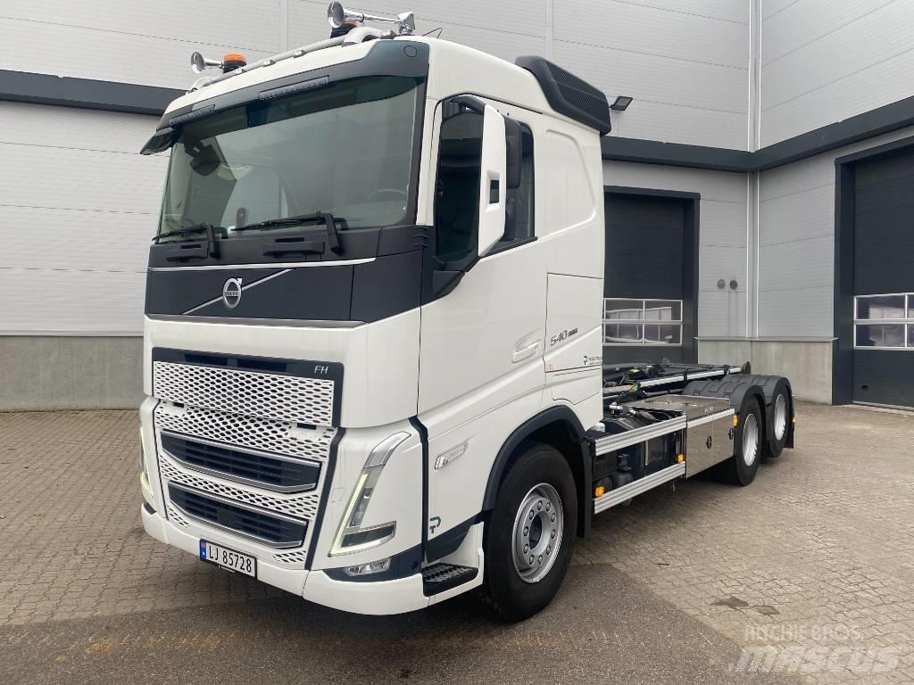 Volvo FH 540 Rol kiper kamioni s kukama za dizanje
