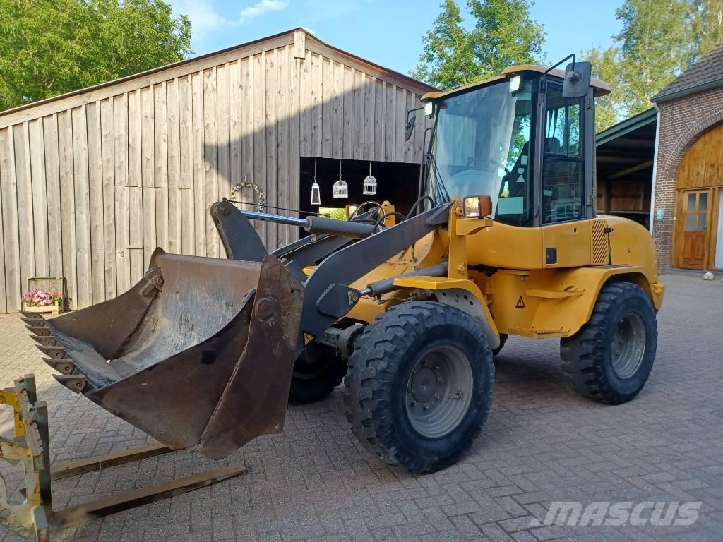 Volvo L 30 B Utovarivači na kotačima