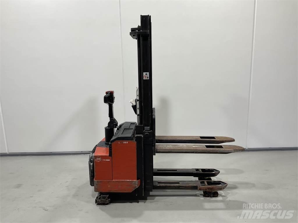 BT LSF1250/11 Samopogonski ručni viličari