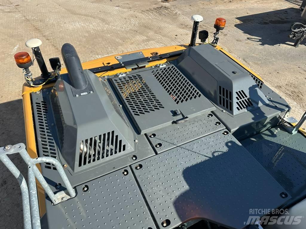 Liebherr R 922 G8 Bageri gusjeničari