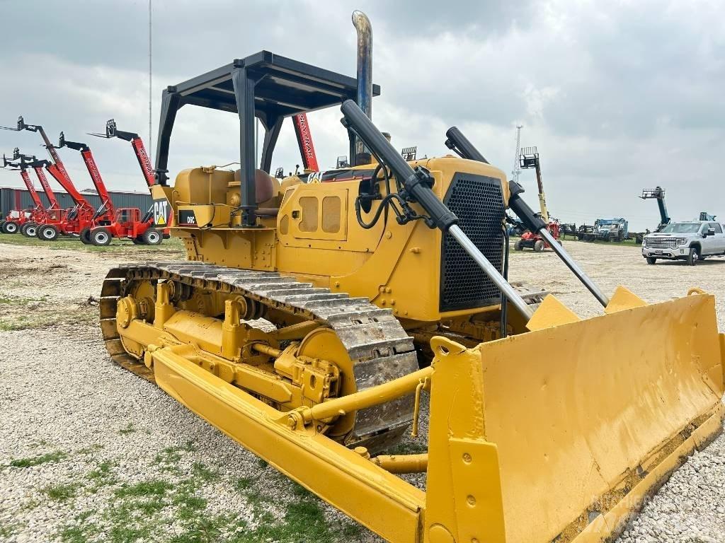 CAT D 6 C Buldožeri gusjeničari