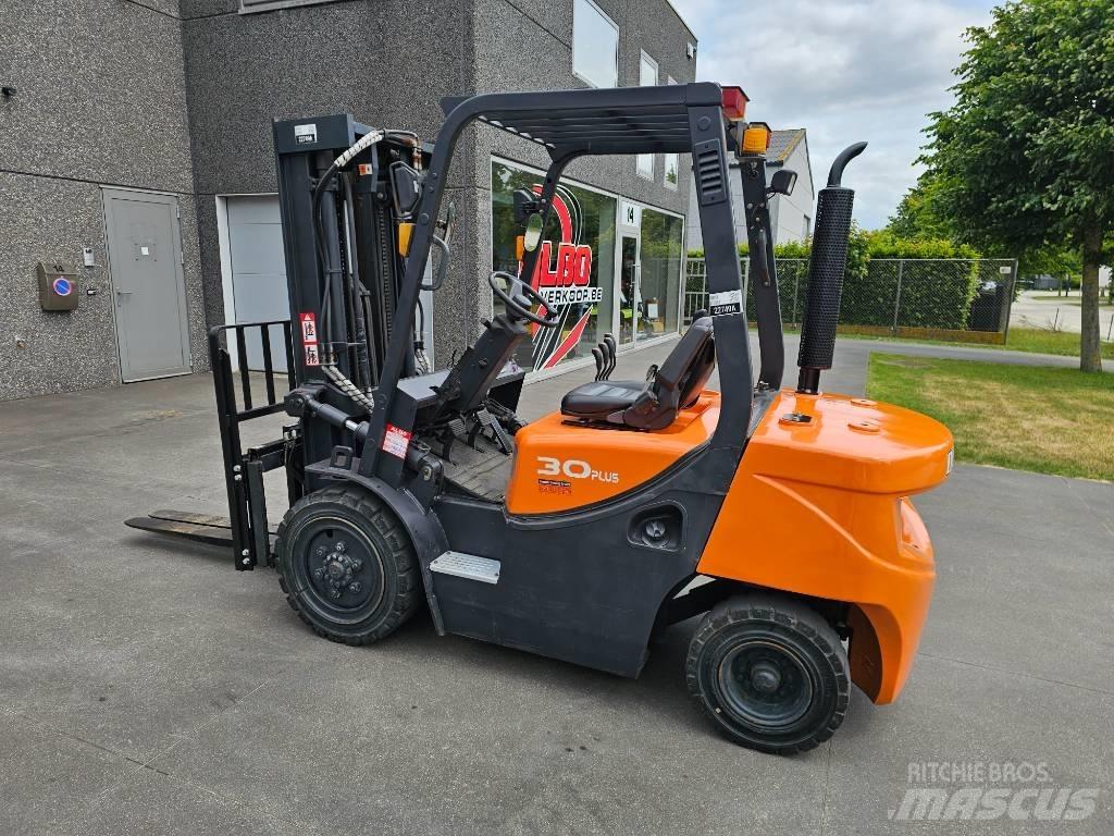 Doosan D 30 G Dizelski viličari