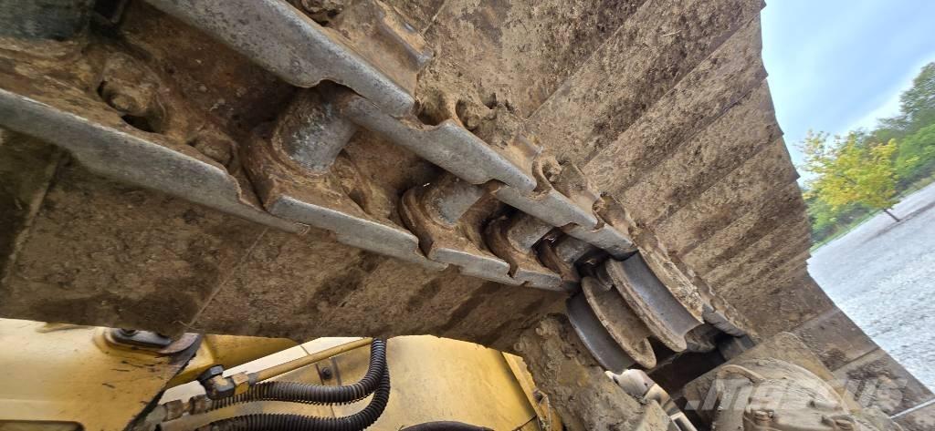 CAT D 6 N LGP Buldožeri gusjeničari