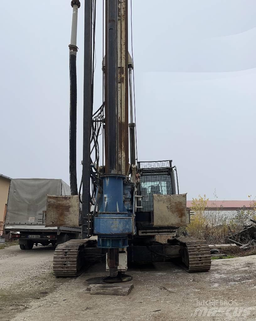 Tescar CF6 Strojevi za pilotiranje