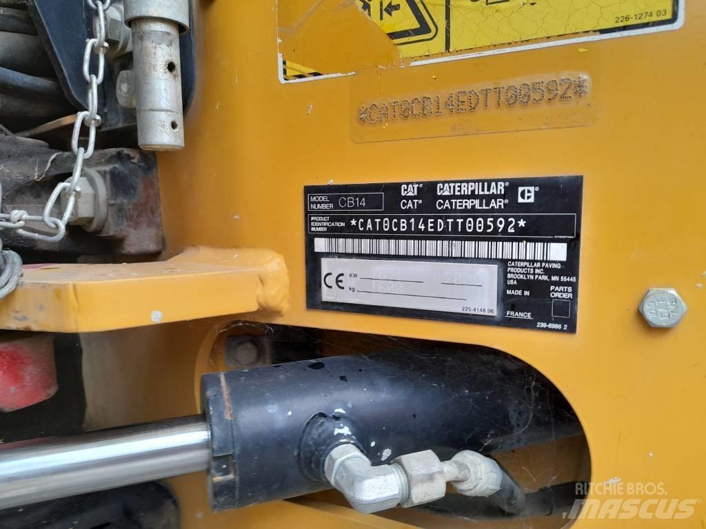 CAT CB 14 Valjci sa dvojnim bubnjem
