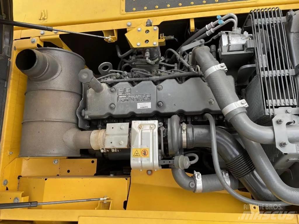 Komatsu PC240-8 Bageri gusjeničari