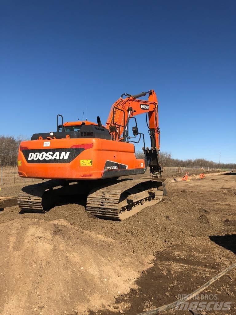 Develon DX225LC-5 Bageri gusjeničari