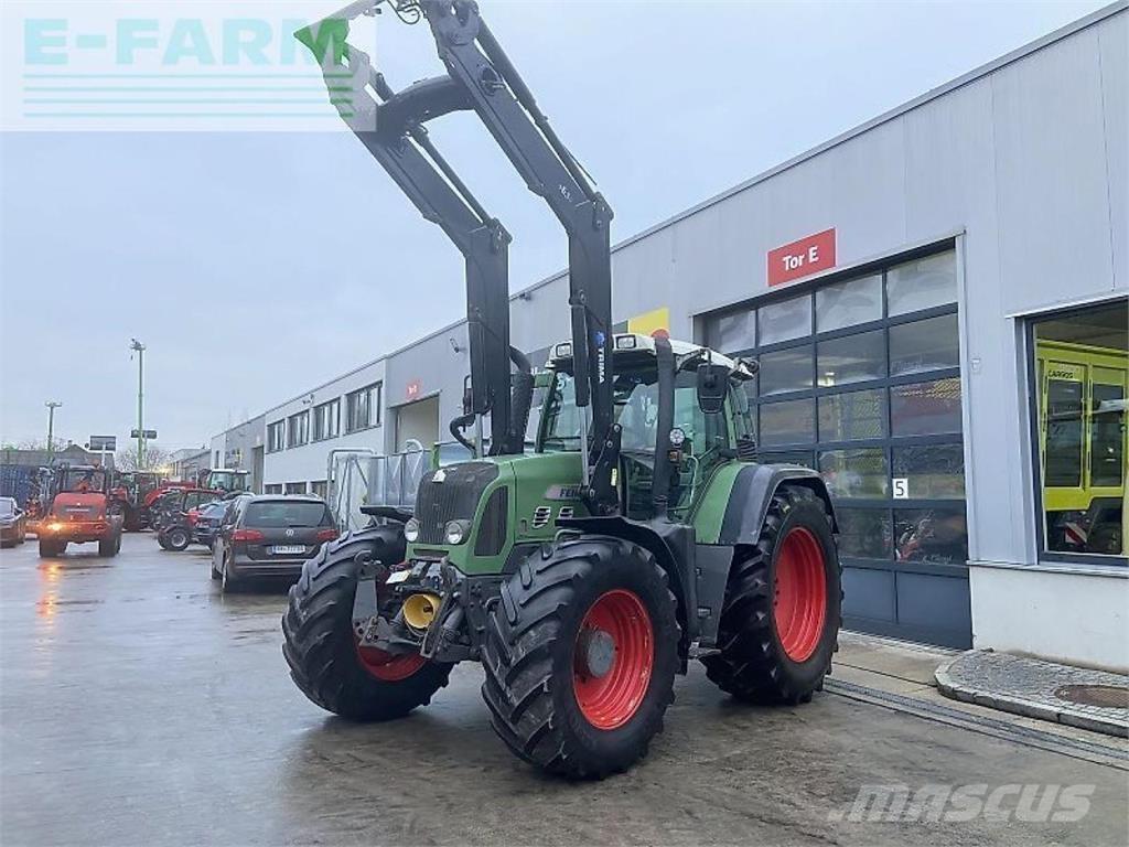 Fendt 820 vario Traktori