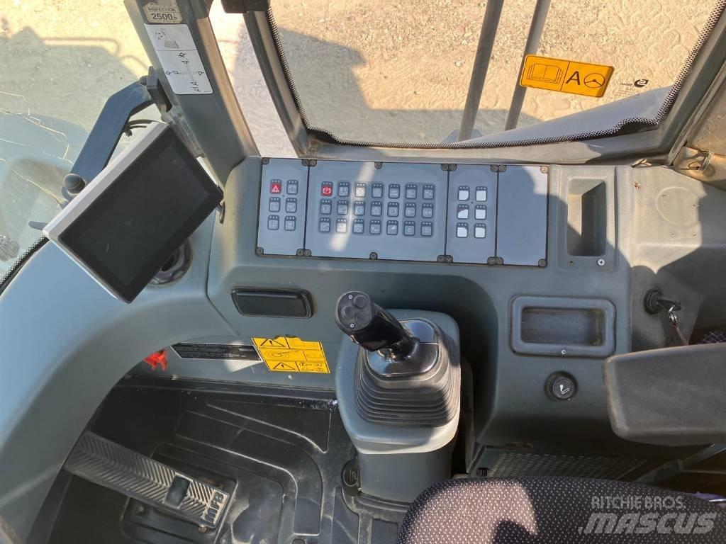Liebherr L 566 Utovarivači na kotačima